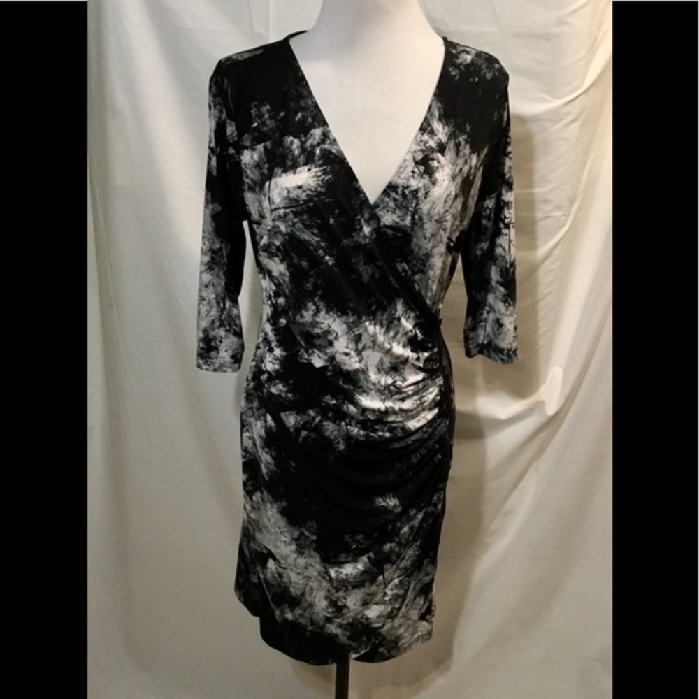 CARMEN Carmen Marc Volvo Black Gray Long Sleeve V-Neck Dress